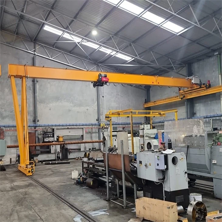 Suwnica półbramowa